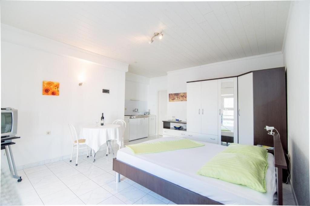 Apartments Veve Postira Phòng bức ảnh